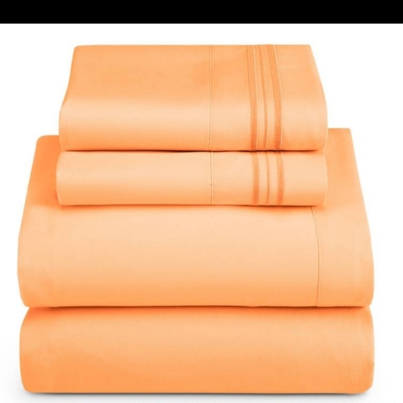 Clara Clark Other - Clara Clark Deluxe Queen Sheet Set, Premier 1800 Collection